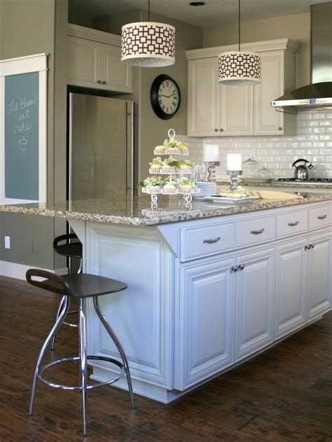 kitchen island with kitchen cabinets